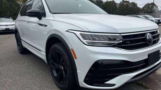 VOLKSWAGEN TIGUAN 4MOTION 2024 3VV8B7AX3RM208113 image